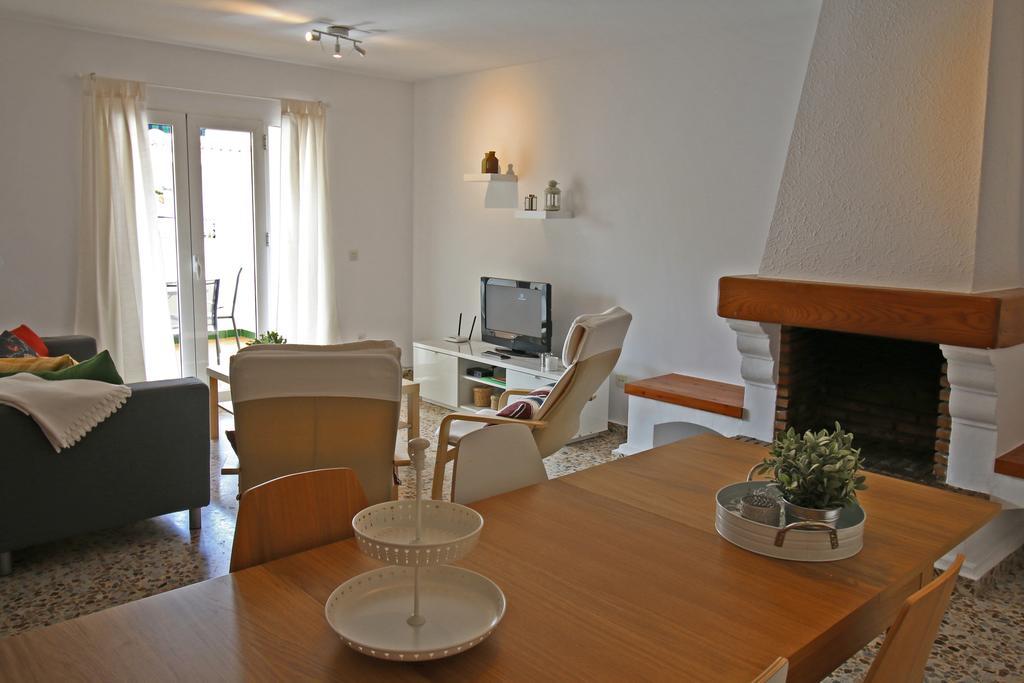 Andaluz Apartments - Algarrobo Нерха Екстериор снимка